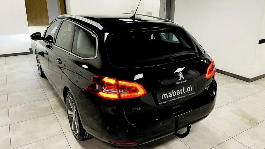 PEUGEOT 308 -