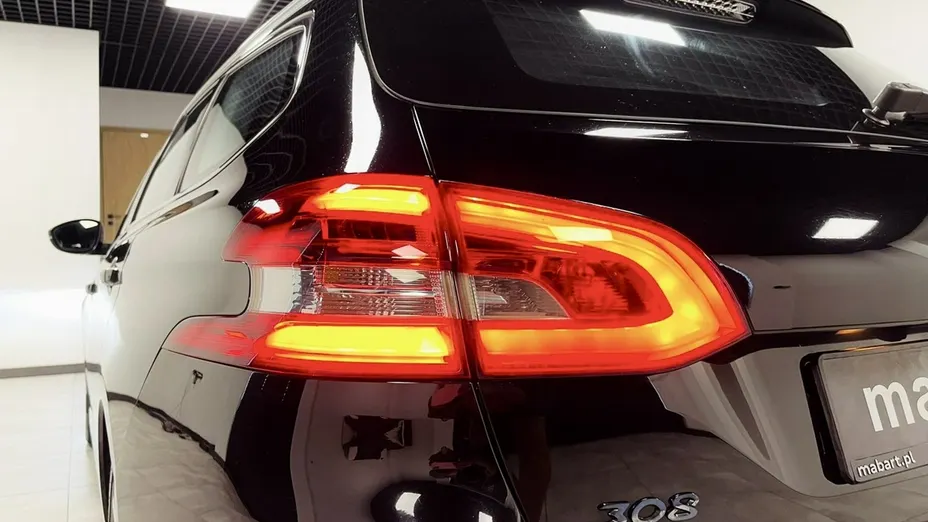 PEUGEOT 308 -