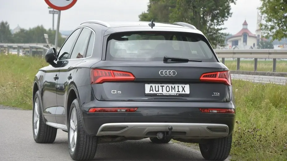 AUDI Q5 -