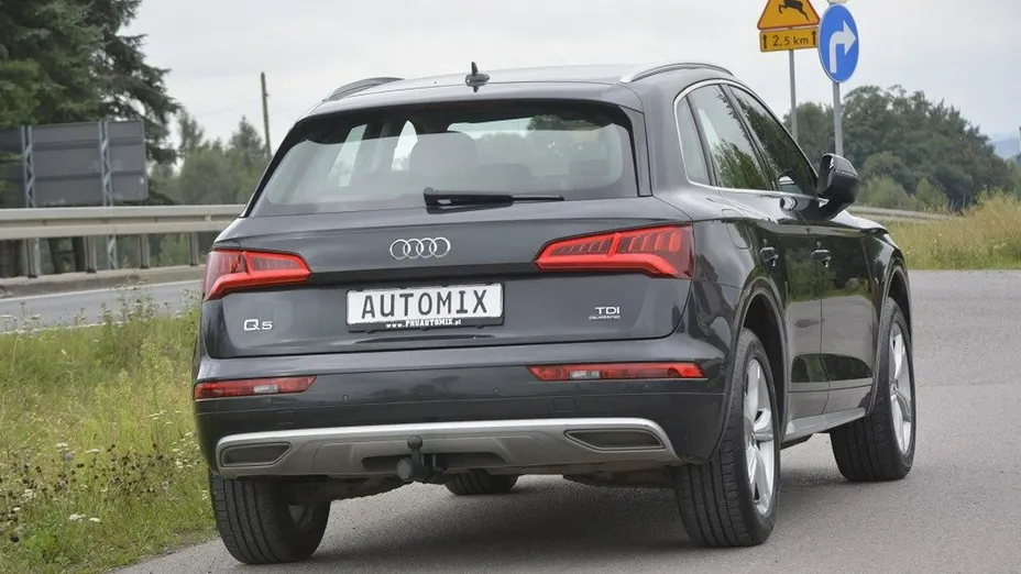 AUDI Q5 -