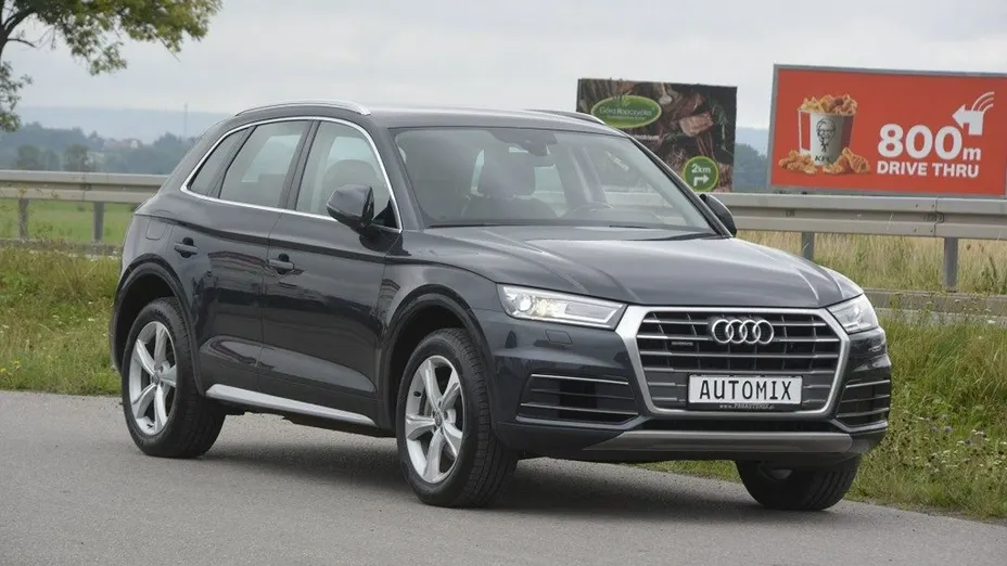AUDI Q5 -