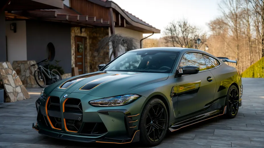 BMW M4 -