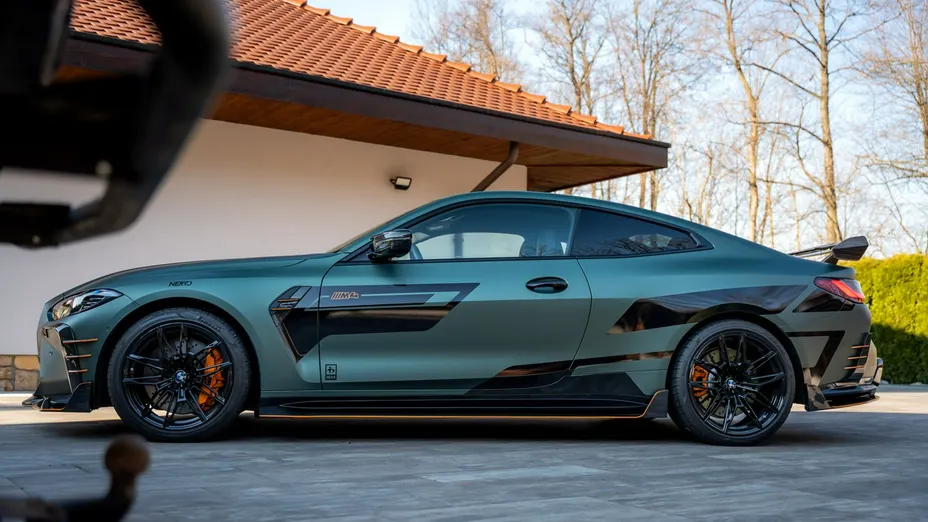 BMW M4 -