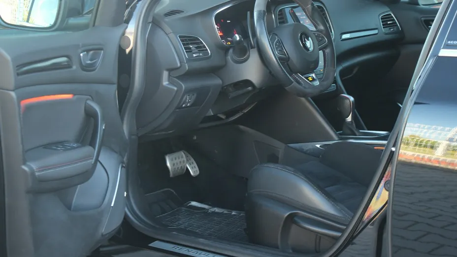 RENAULT Megane -