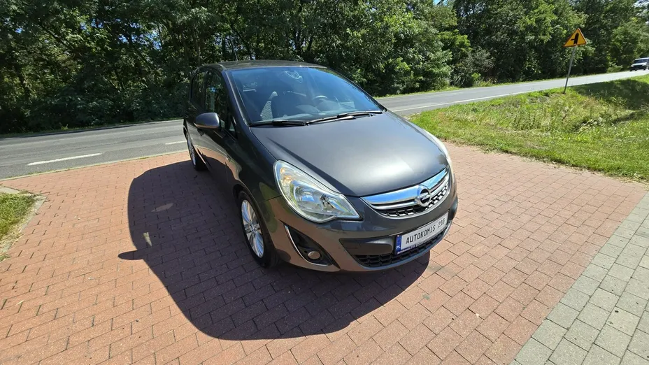 OPEL Corsa -