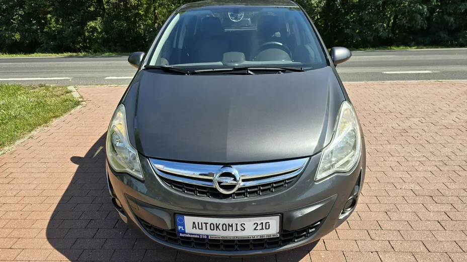 OPEL Corsa -