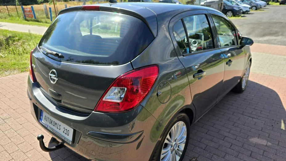 OPEL Corsa -