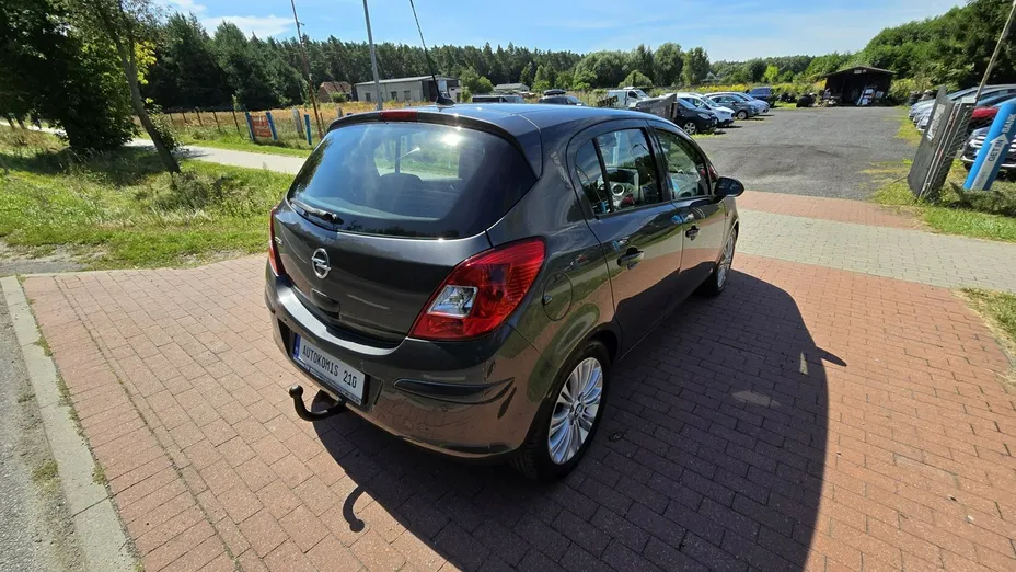 OPEL Corsa -