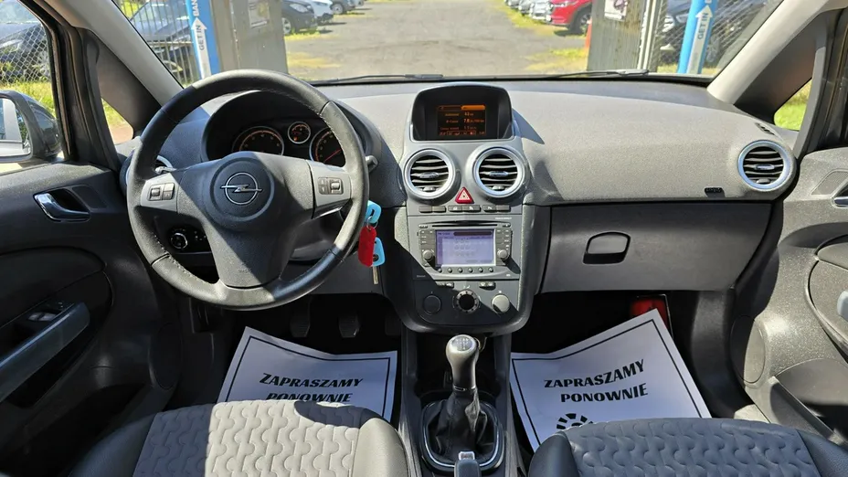 OPEL Corsa -