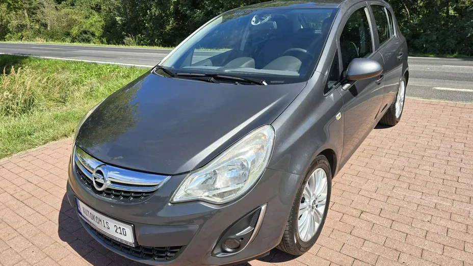 OPEL Corsa -