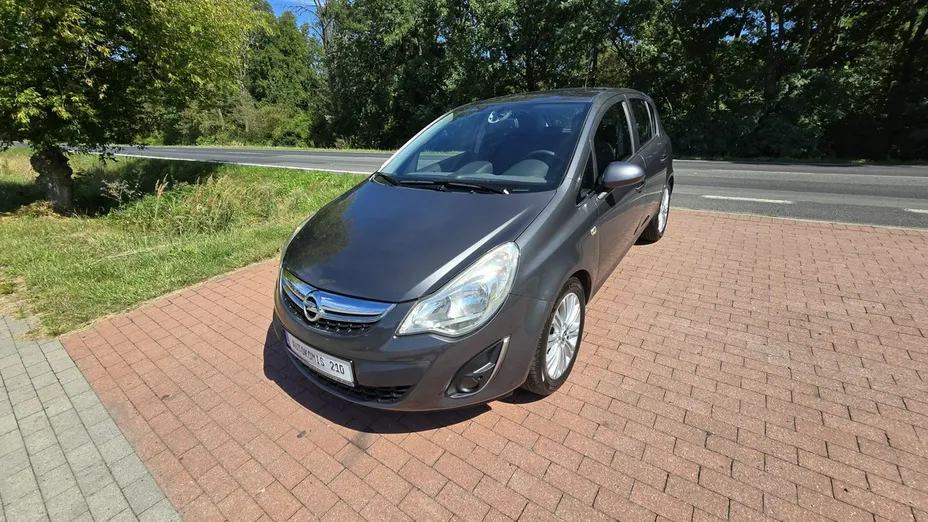 OPEL Corsa -