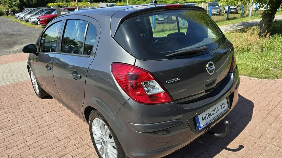 OPEL Corsa -