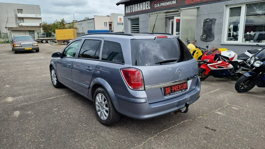 OPEL Astra -
