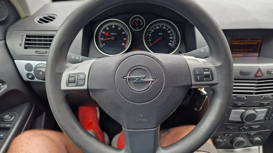 OPEL Astra -