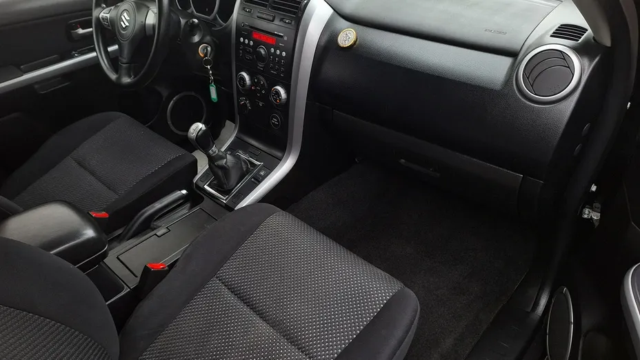 SUZUKI Grand Vitara -