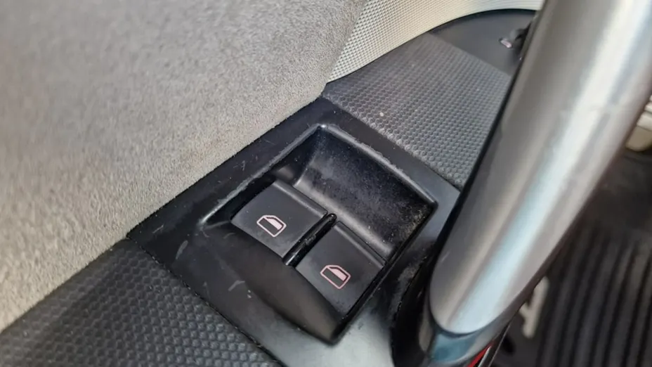 AUDI TT -