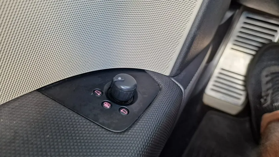 AUDI TT -