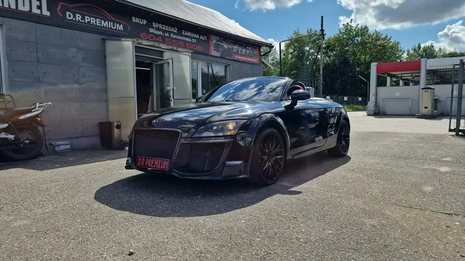 AUDI TT -