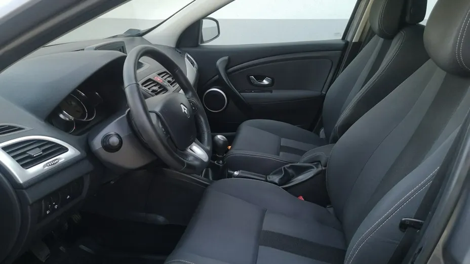 RENAULT Megane -