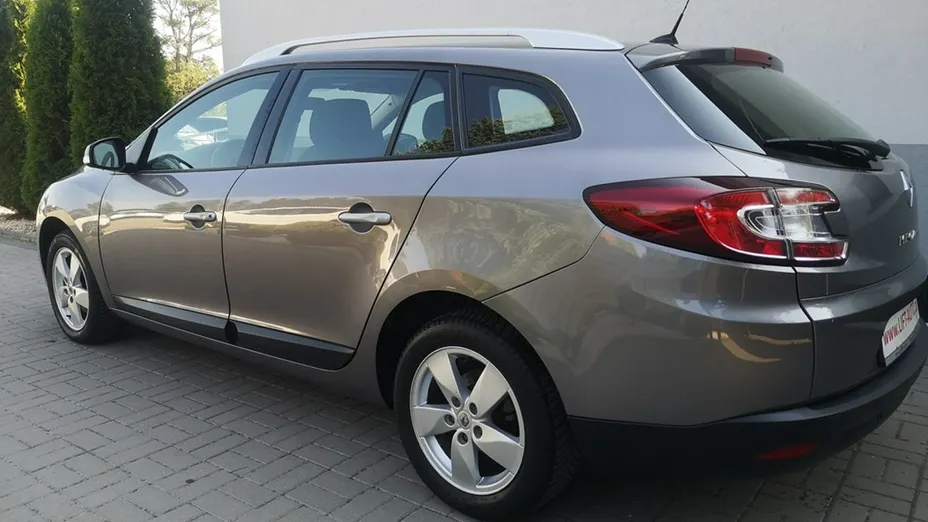 RENAULT Megane -