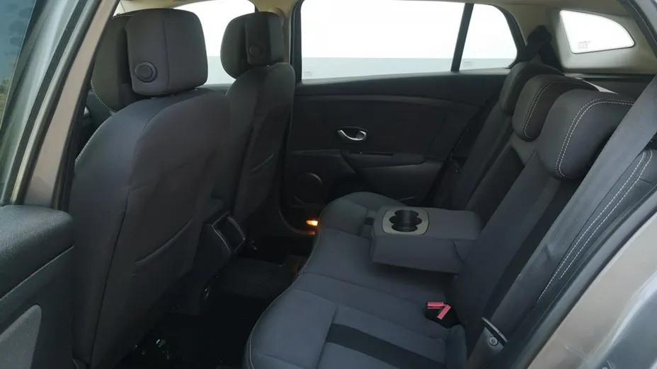 RENAULT Megane -