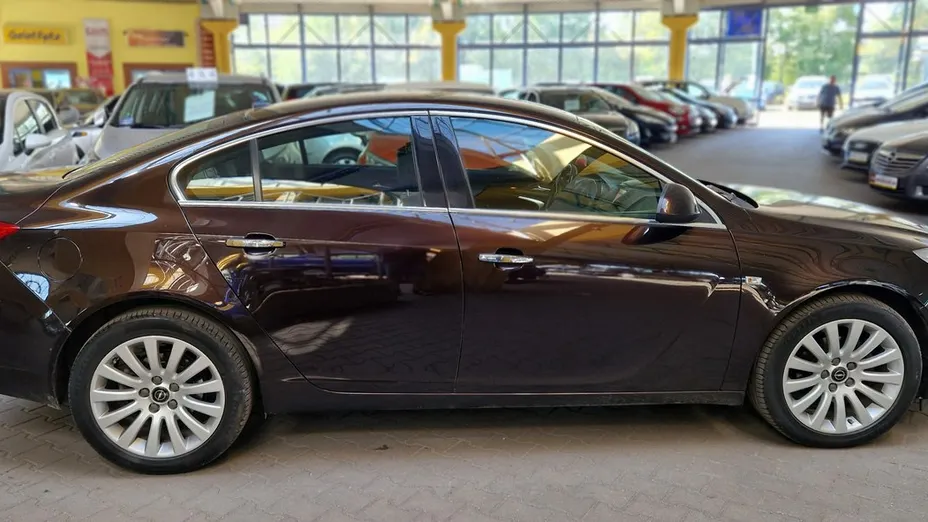 OPEL Insignia -