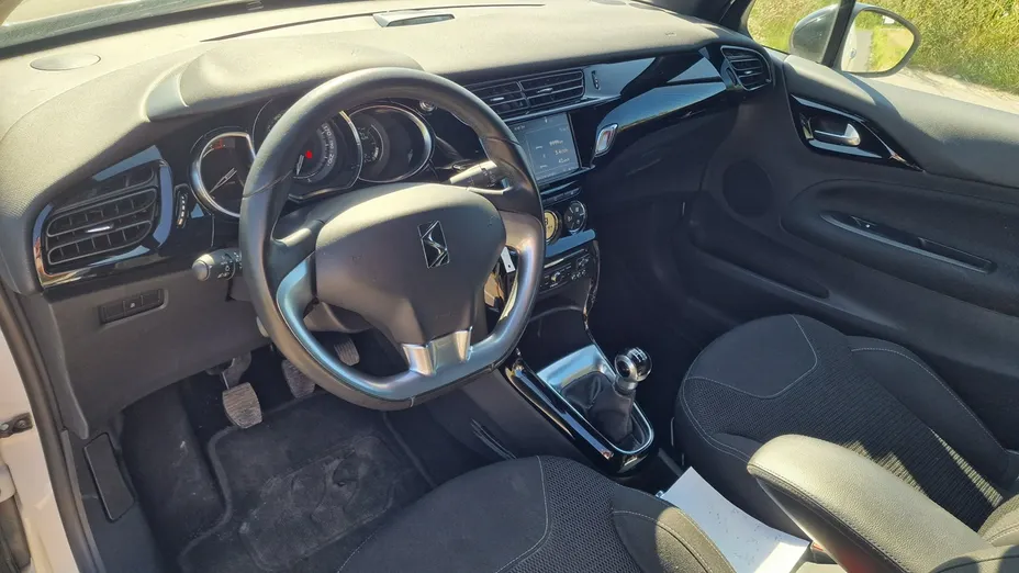 CITROEN DS3 -