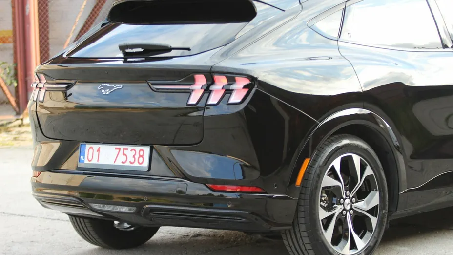 FORD Mustang Mach-E -