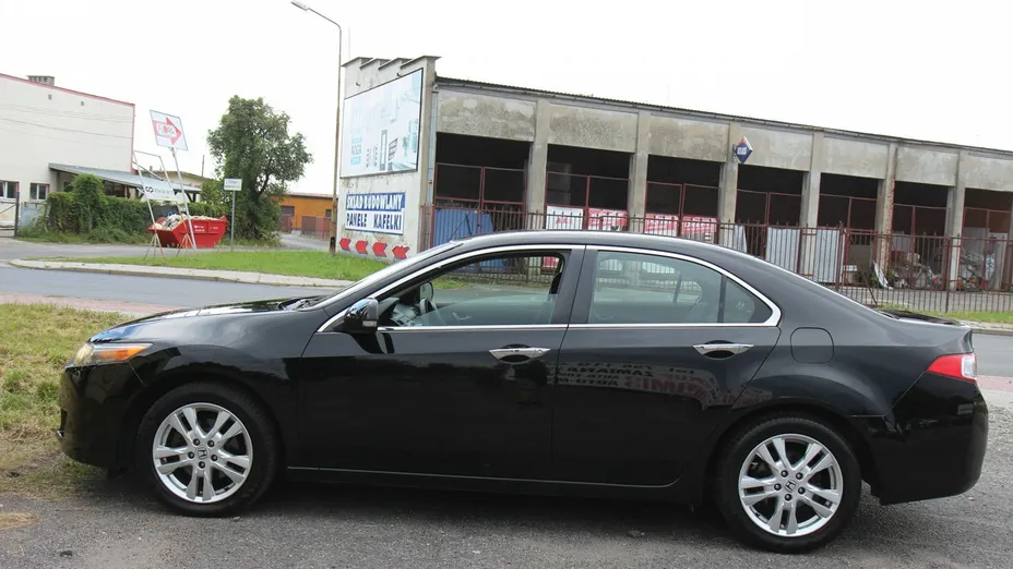 HONDA Accord -
