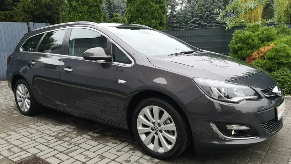 OPEL Astra -