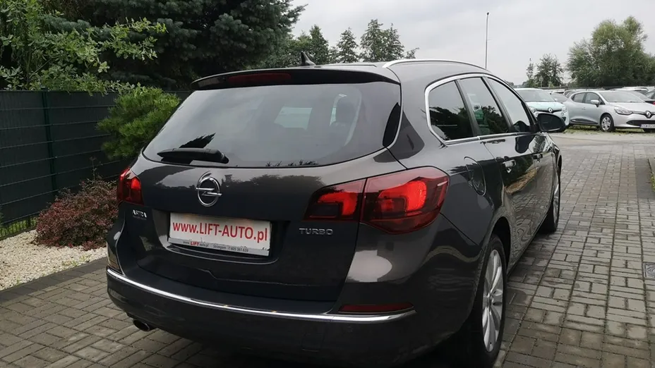 OPEL Astra -