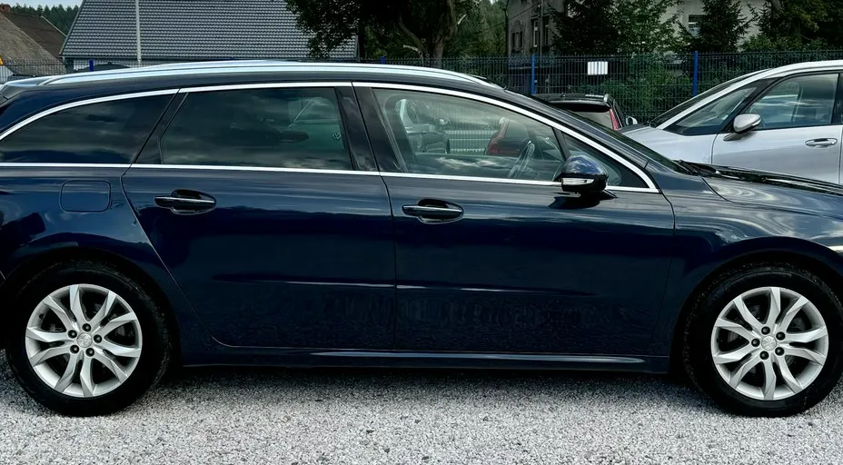 PEUGEOT 508 -