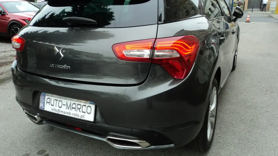 CITROEN DS5 -