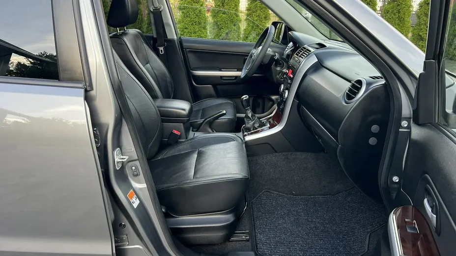 SUZUKI Grand Vitara -