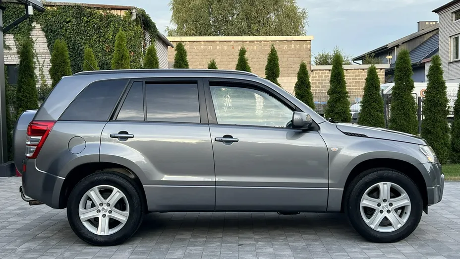 SUZUKI Grand Vitara -