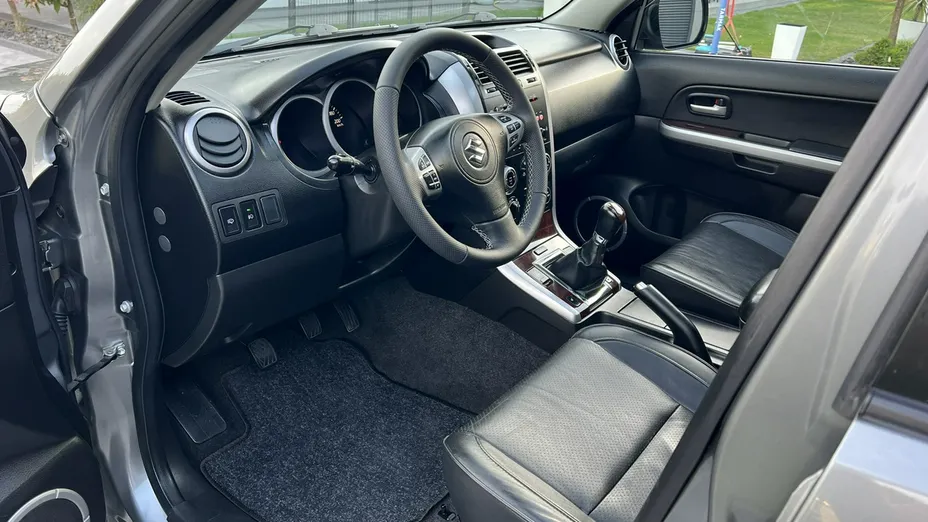 SUZUKI Grand Vitara -