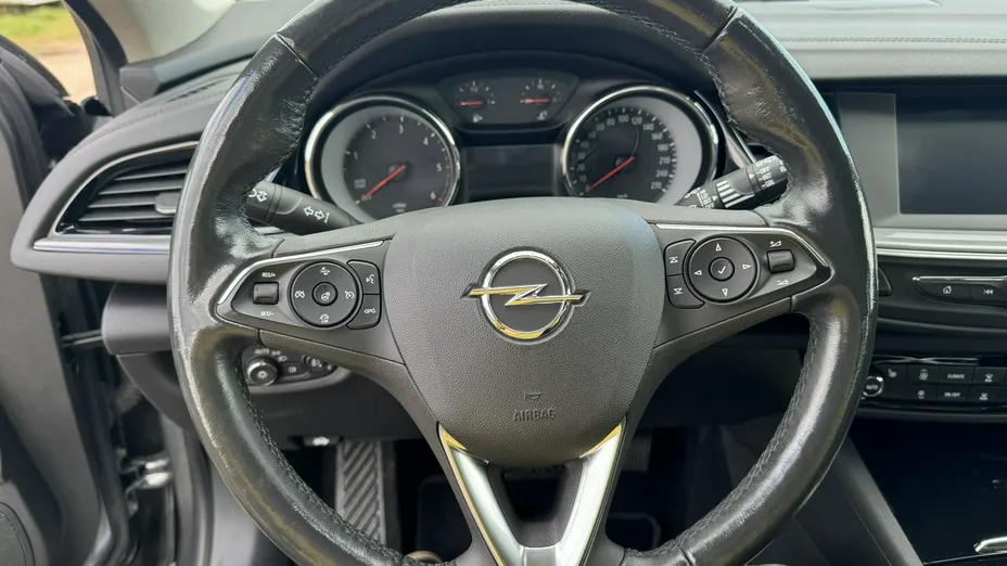 OPEL Insignia -