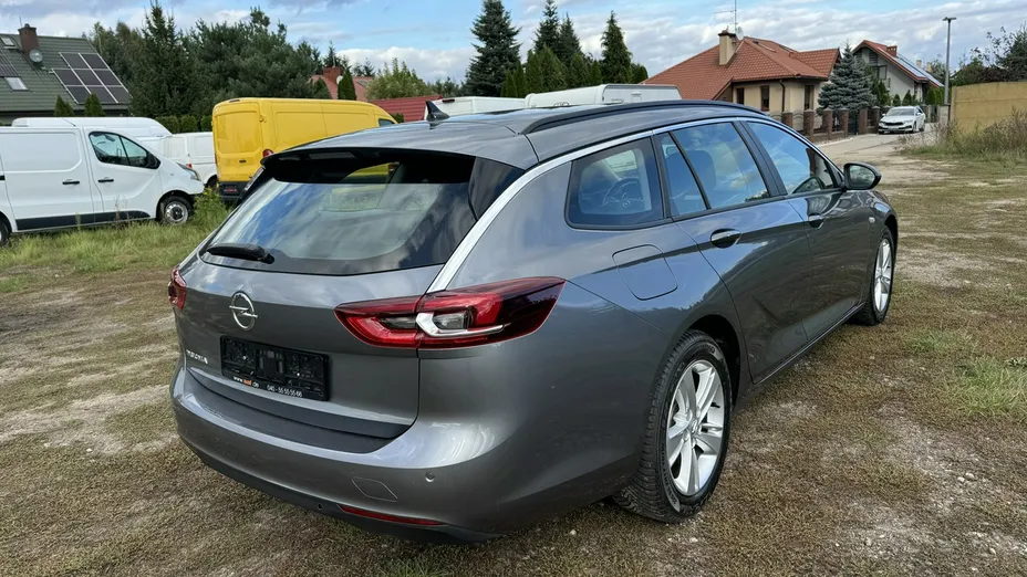 OPEL Insignia -