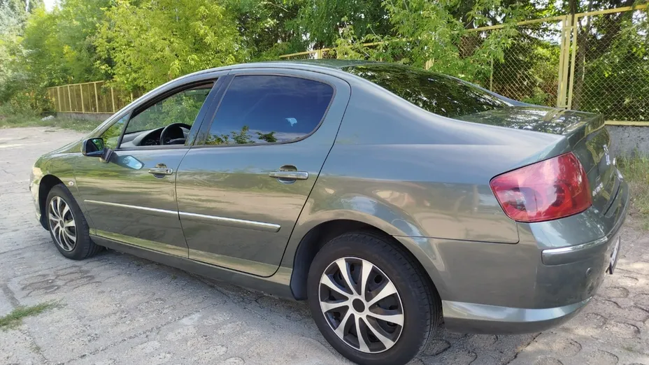 PEUGEOT 407 -