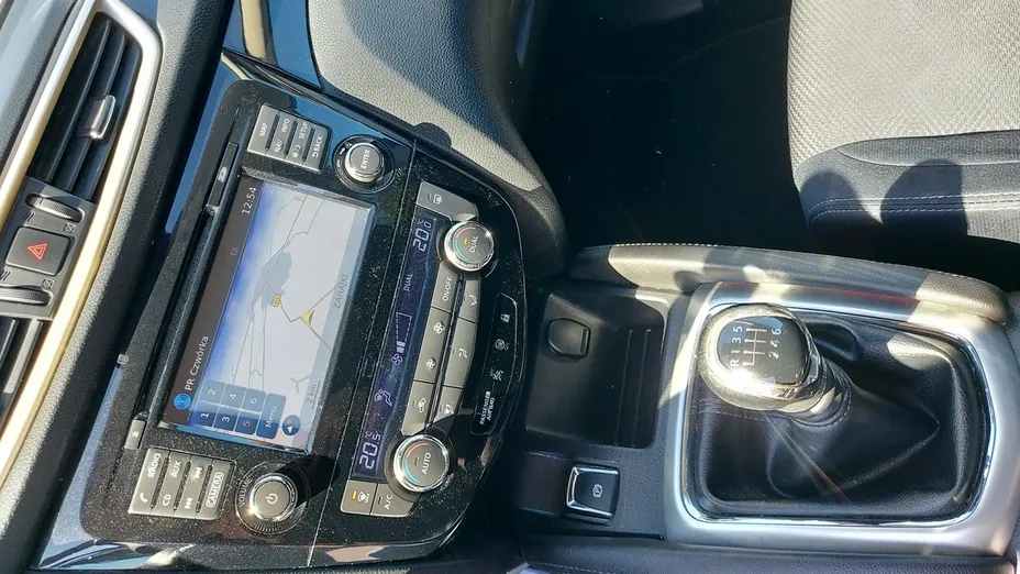 NISSAN Qashqai -