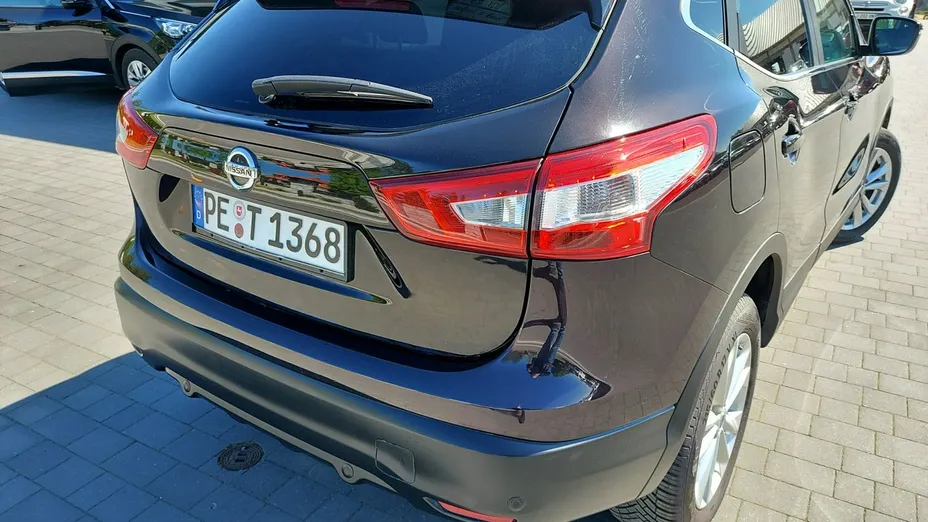 NISSAN Qashqai -