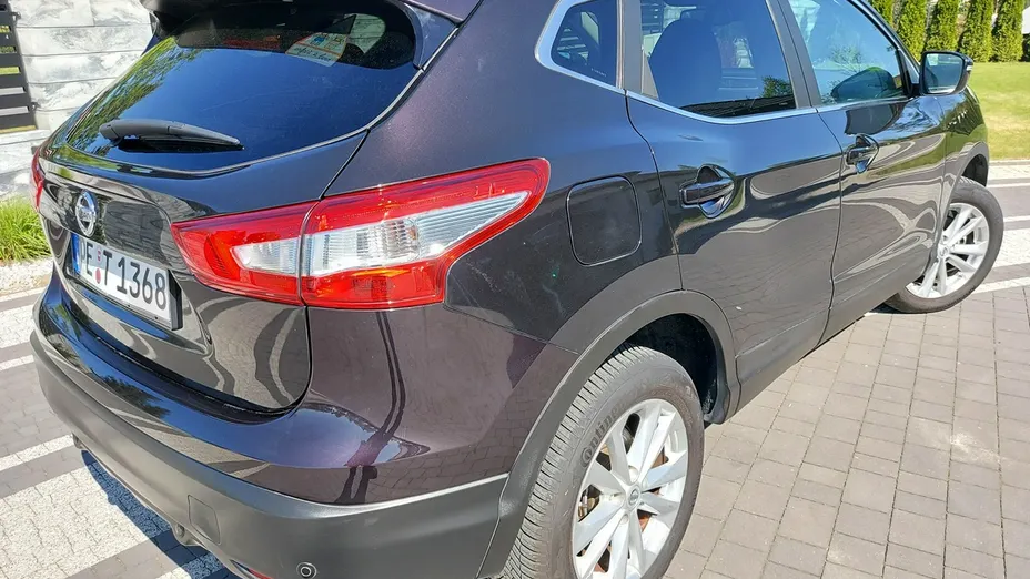 NISSAN Qashqai -