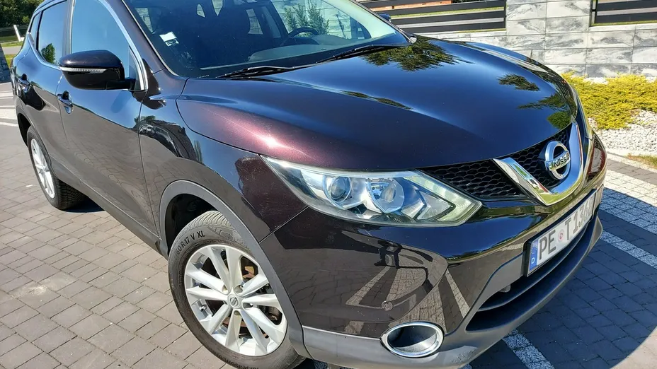 NISSAN Qashqai -