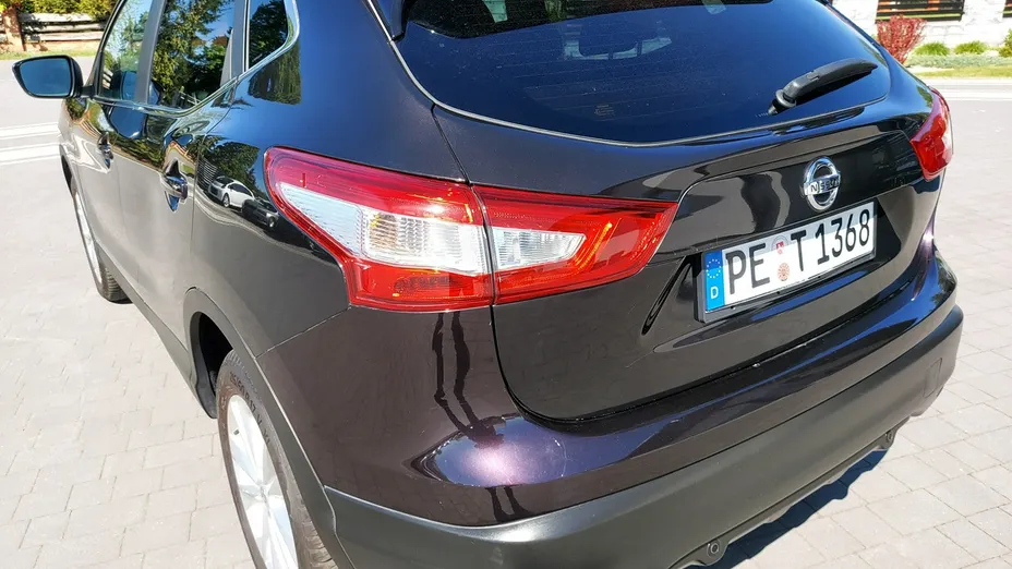 NISSAN Qashqai -