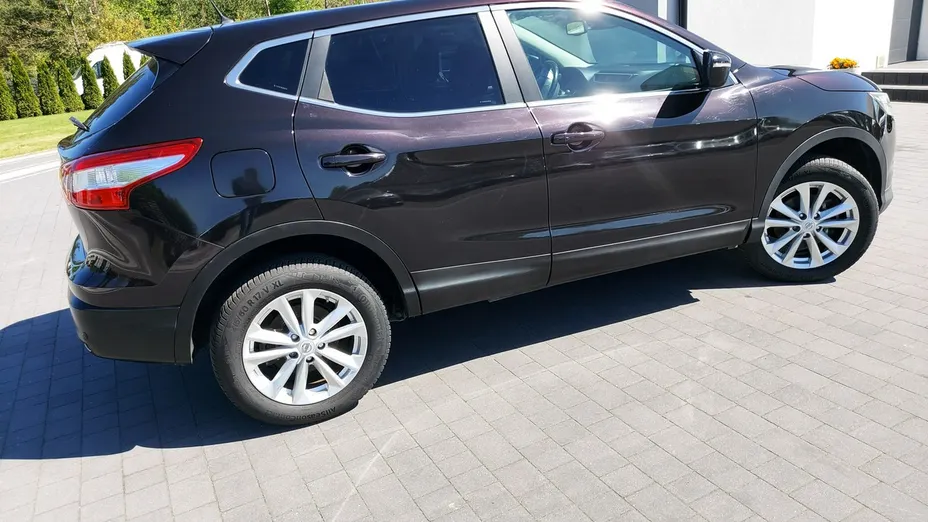 NISSAN Qashqai -
