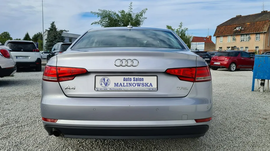 AUDI A4 -