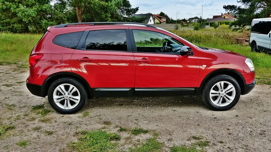 NISSAN Qashqai+2 -