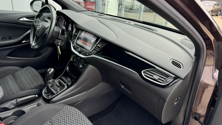 OPEL Astra -