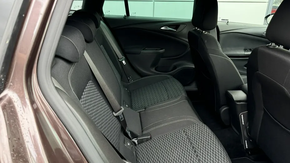 OPEL Astra -