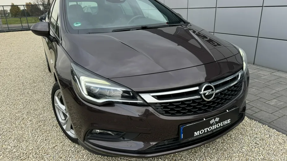 OPEL Astra -